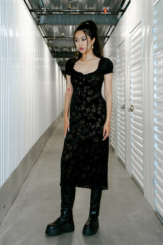 Urban Outfitters Becca Velvet Puff Sleeve Midi Dress