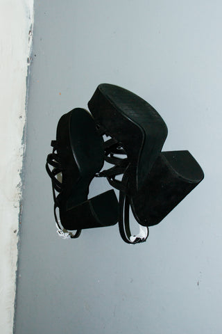 Pull & Bear Velvet Strappy Platform Heel Sandals