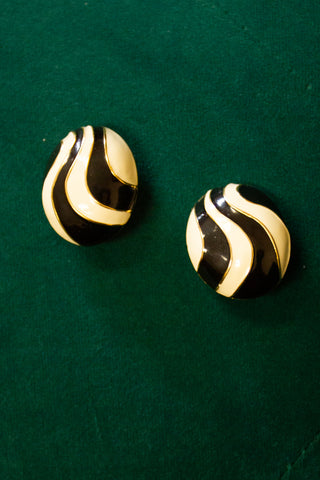 Vintage St. John Collection Black/Cream Wavy Oval Clip On Earring
