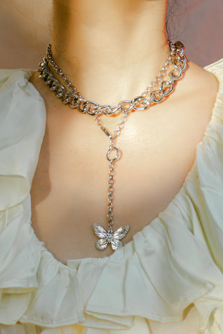 Butterfly Pendant Necklace Set in Silver