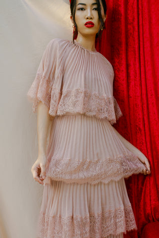 Self-Portrait Abito Chiffon Cape Tiered Midi Dress in Nude Pink
